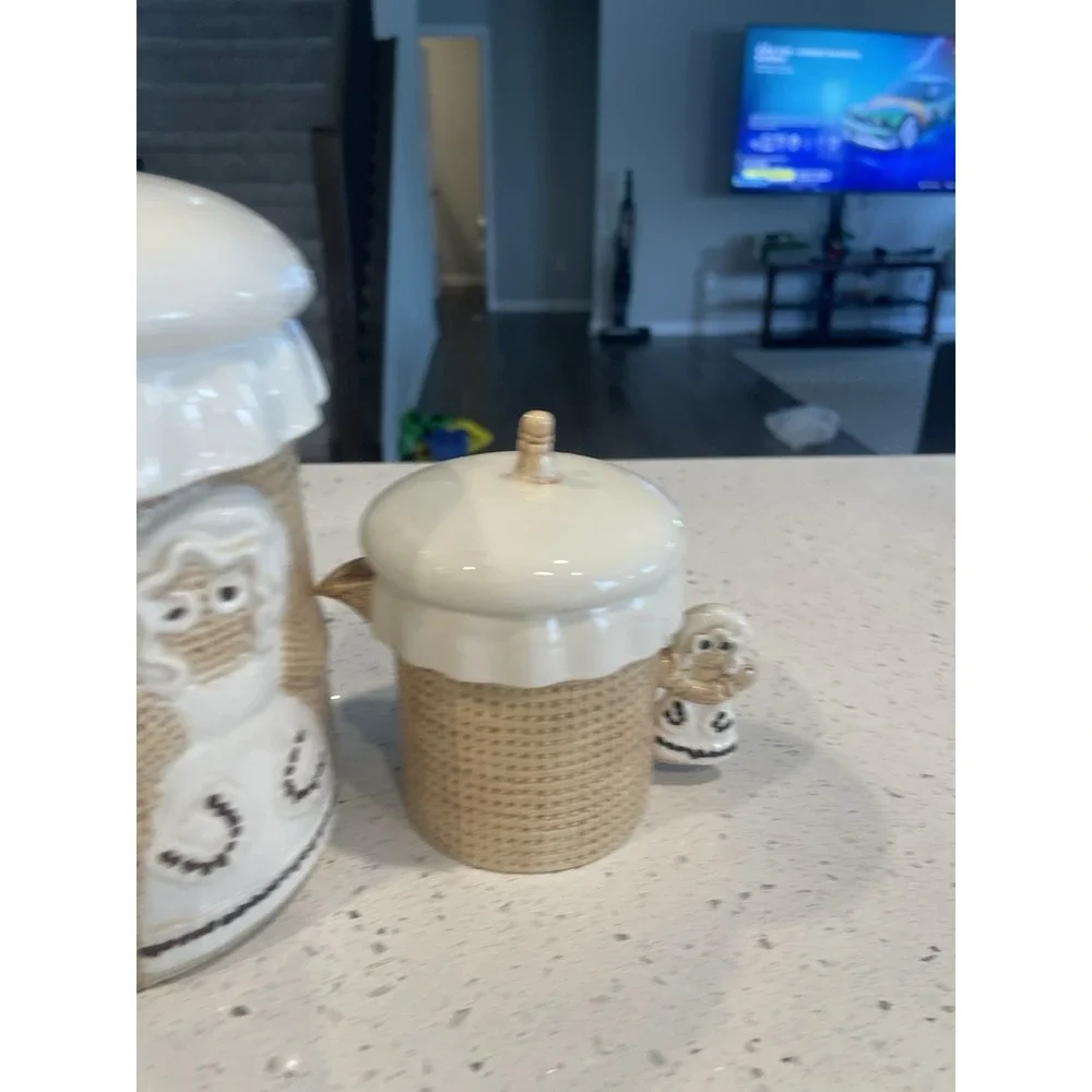 Vintage 1980  Sittre Ceramic Products Inc. Ceramic Gingerbread Lady Cookie Jars